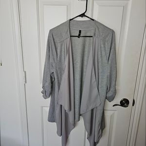 Massing Women’s cardigan with sheer silky drape front size XL
